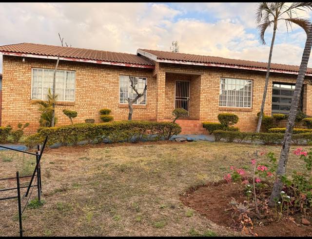 3 BEDROOM HOUSE FOR SALE IN GEELHOUTPARK
